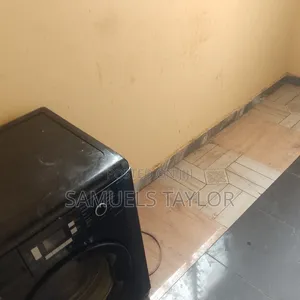 1bdrm Apartment in Dansoman, Round About for rent