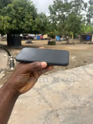 Apple iPhone 15 128 GB Black