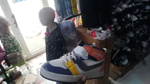 Boys Neakers