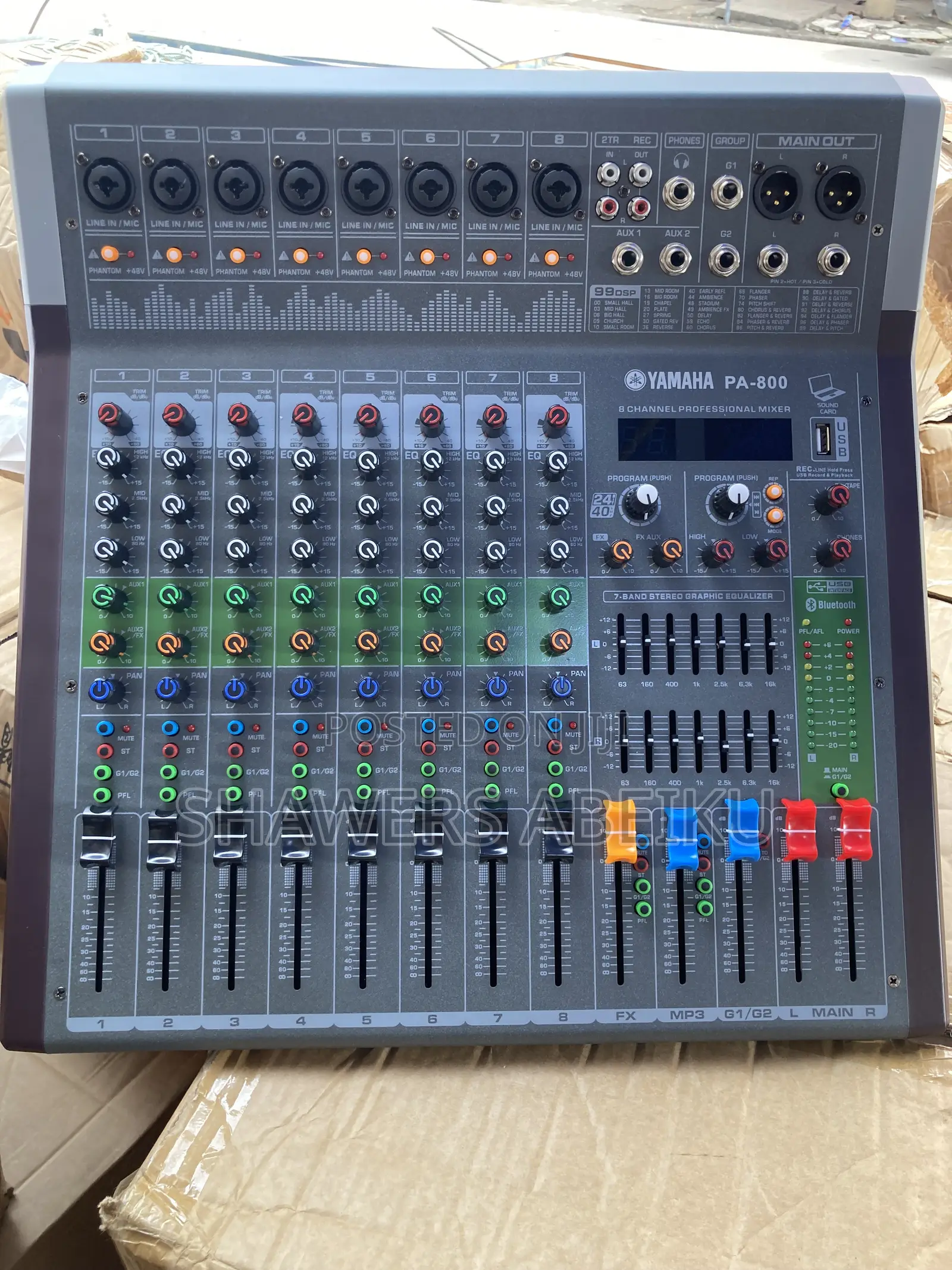 Yamaha 8 Channel Mixer
