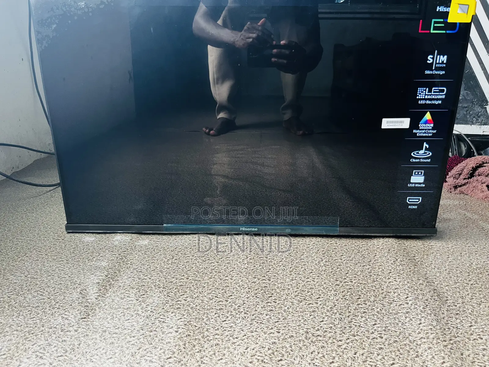 Selling Hisense 32 Inches Tv