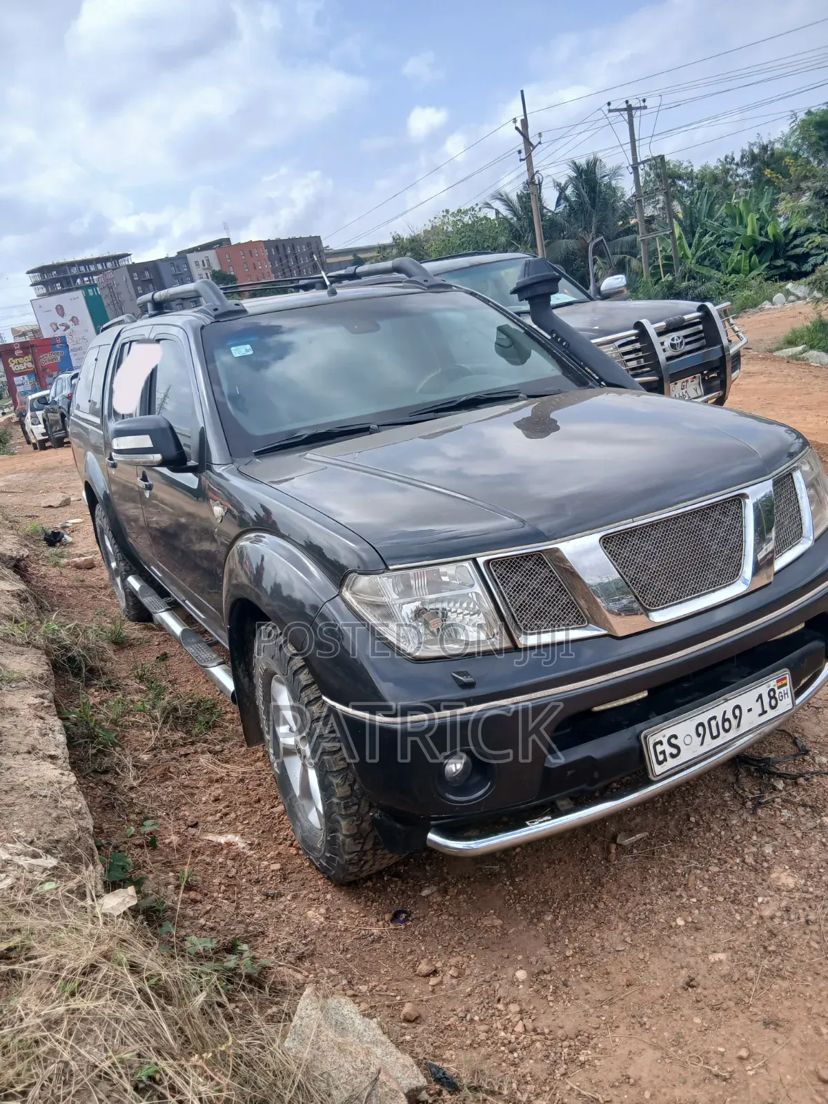 Nissan Navara 2010 Black