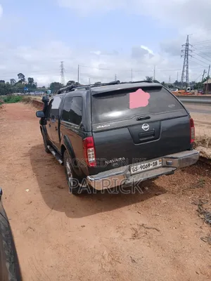 Nissan Navara 2010 Black
