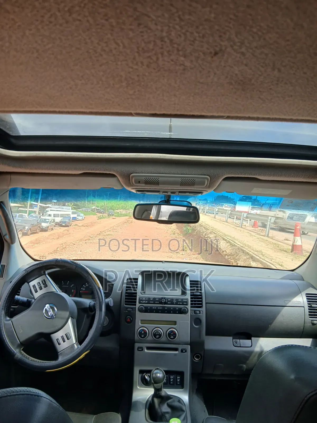 Nissan Navara 2010 Black
