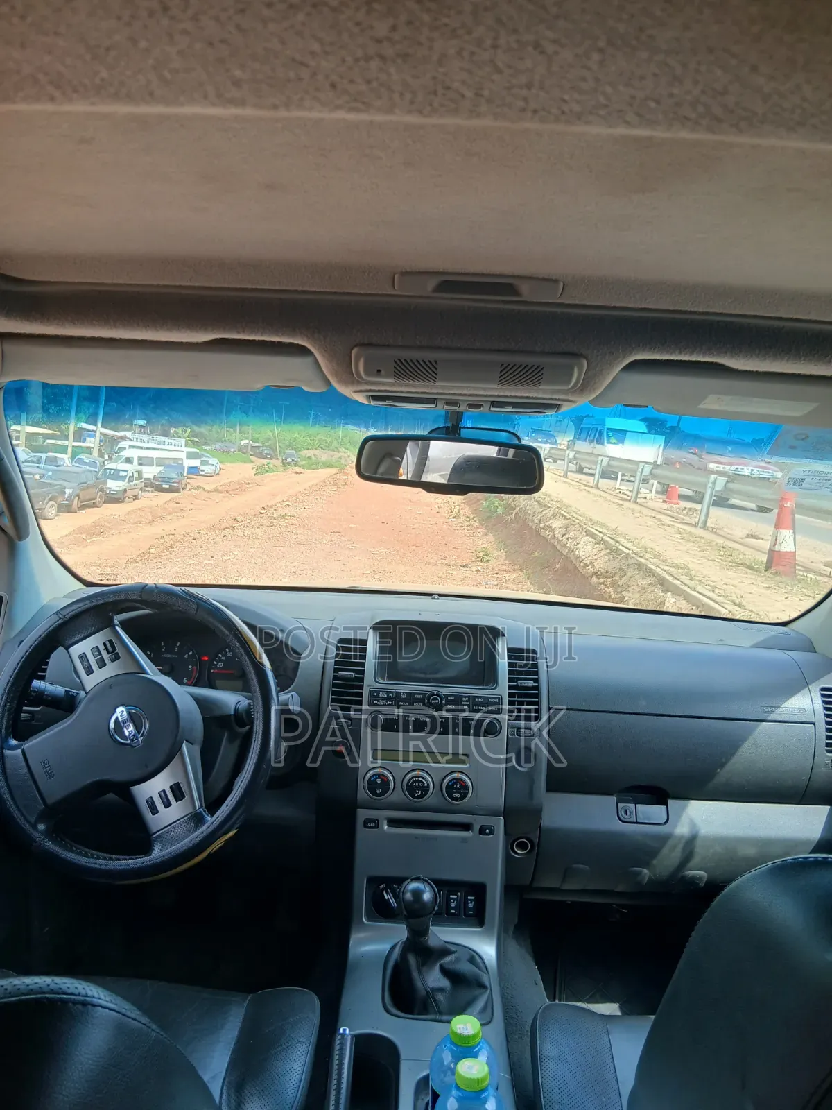 Nissan Navara 2010 Black