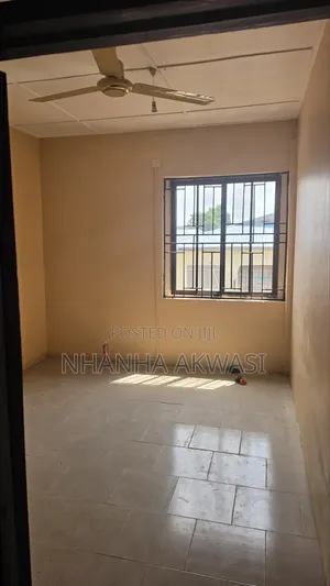 1bdrm Apartment in Chamber And Hall, Sakumono for rent