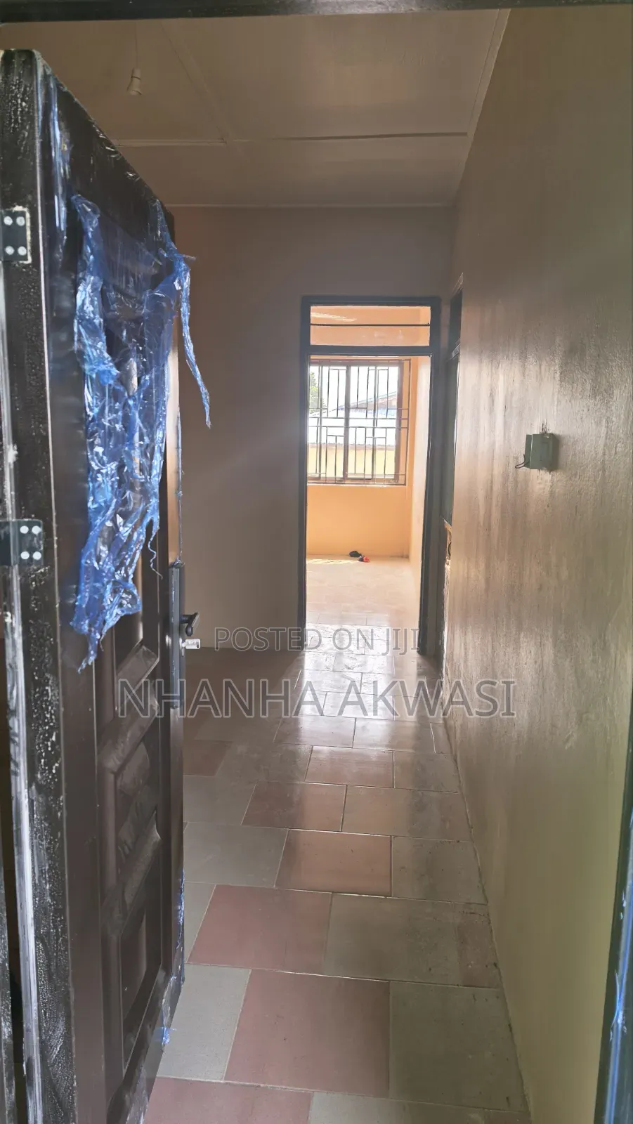 1bdrm Apartment in Chamber And Hall, Sakumono for rent