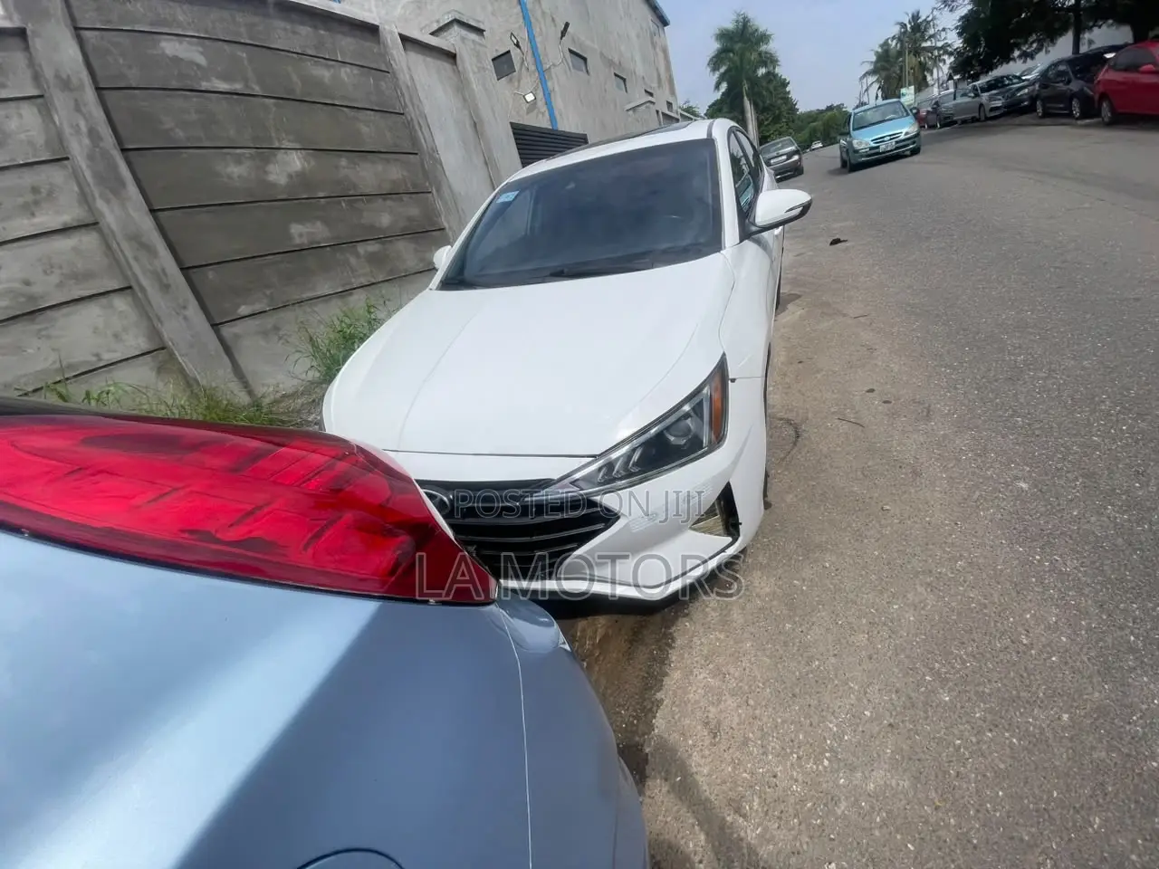 Hyundai Elantra 2022 White