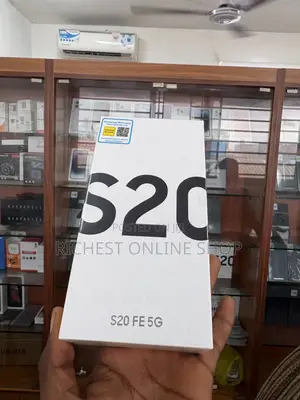 New Samsung Galaxy S20 FE 5G 128 GB Blue