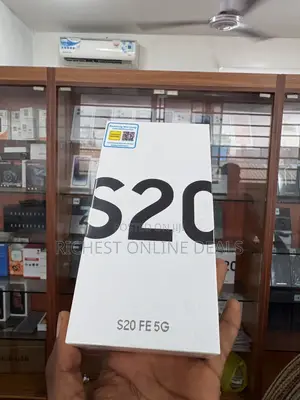 New Samsung Galaxy S20 FE 5G 128 GB Blue