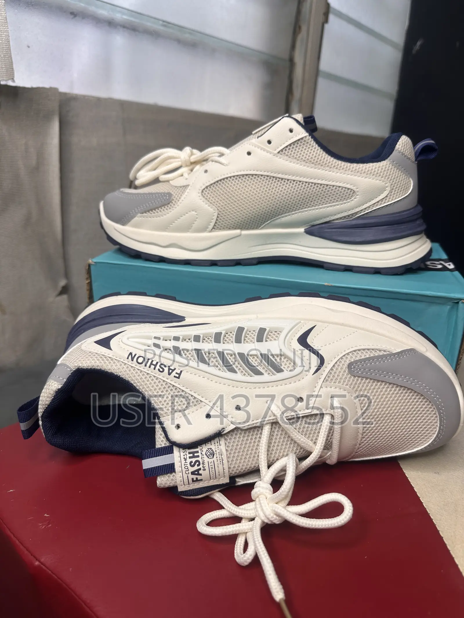 Fashion/Shoe