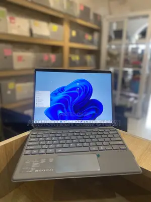 New Laptop Microsoft Surface Pro 8 16GB Intel Core i7 SSD 512GB