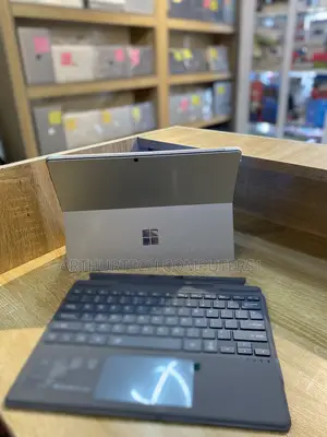 New Laptop Microsoft Surface Pro 8 16GB Intel Core i7 SSD 512GB