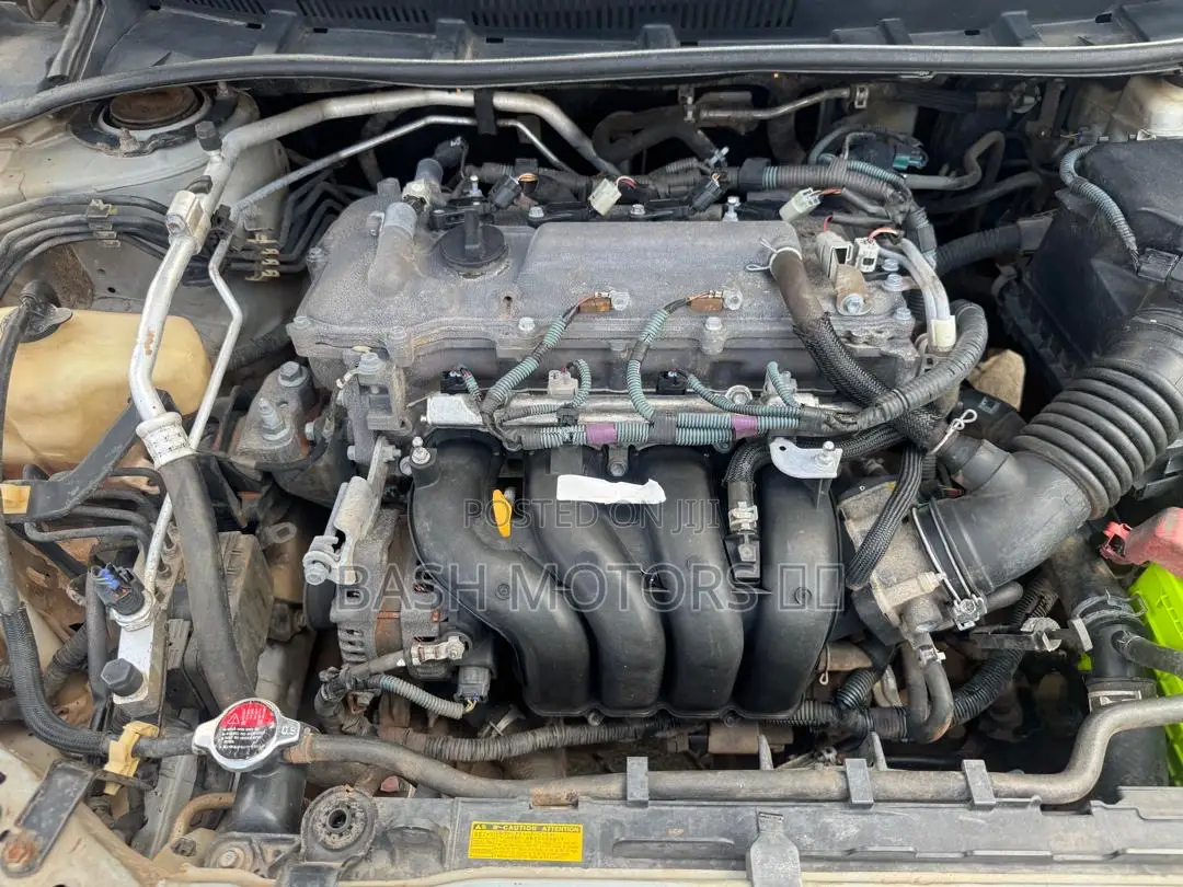 Toyota Corolla S 4dr Sedan (1.8L 4cyl 4A) 2013 Silver
