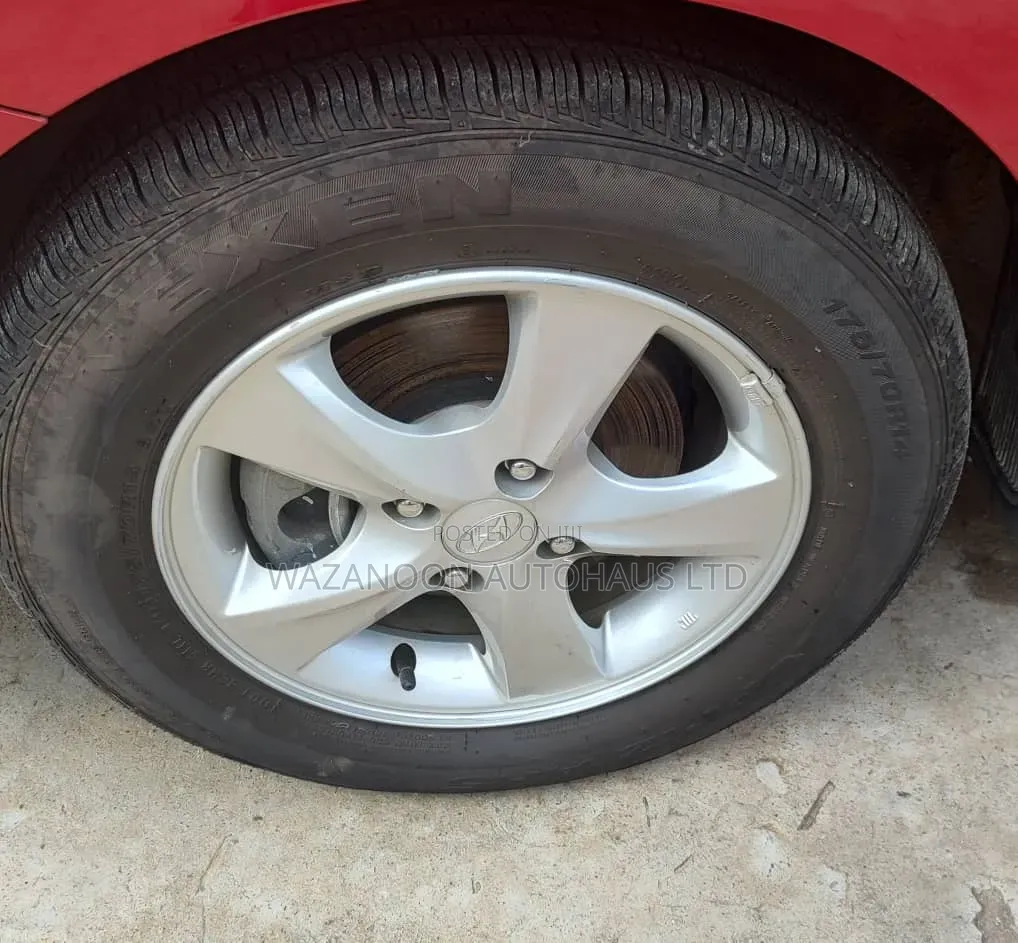 Hyundai Accent 2014 Red