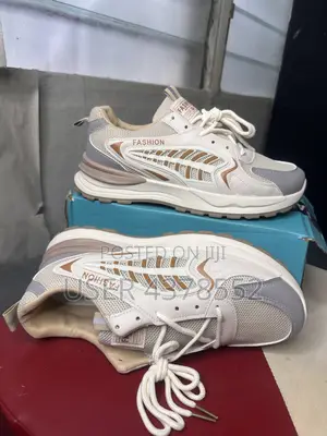 Fashion/Shoe