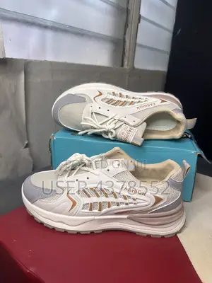 Fashion/Shoe