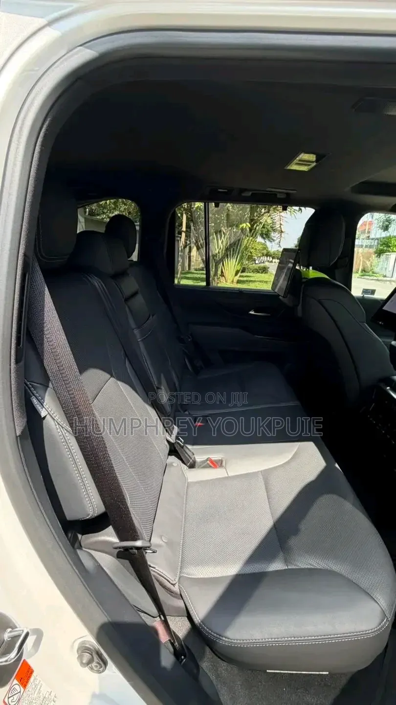 Lexus LX 2023 White
