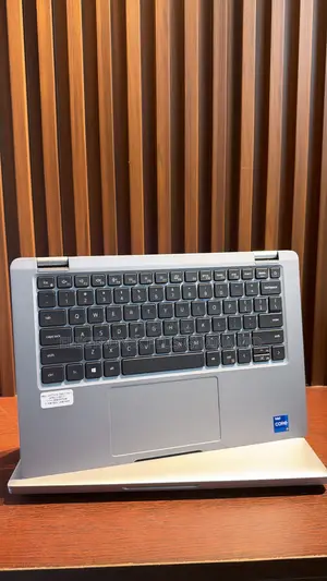 Laptop Dell Latitude 5320 16GB Intel Core i7 SSD 512GB