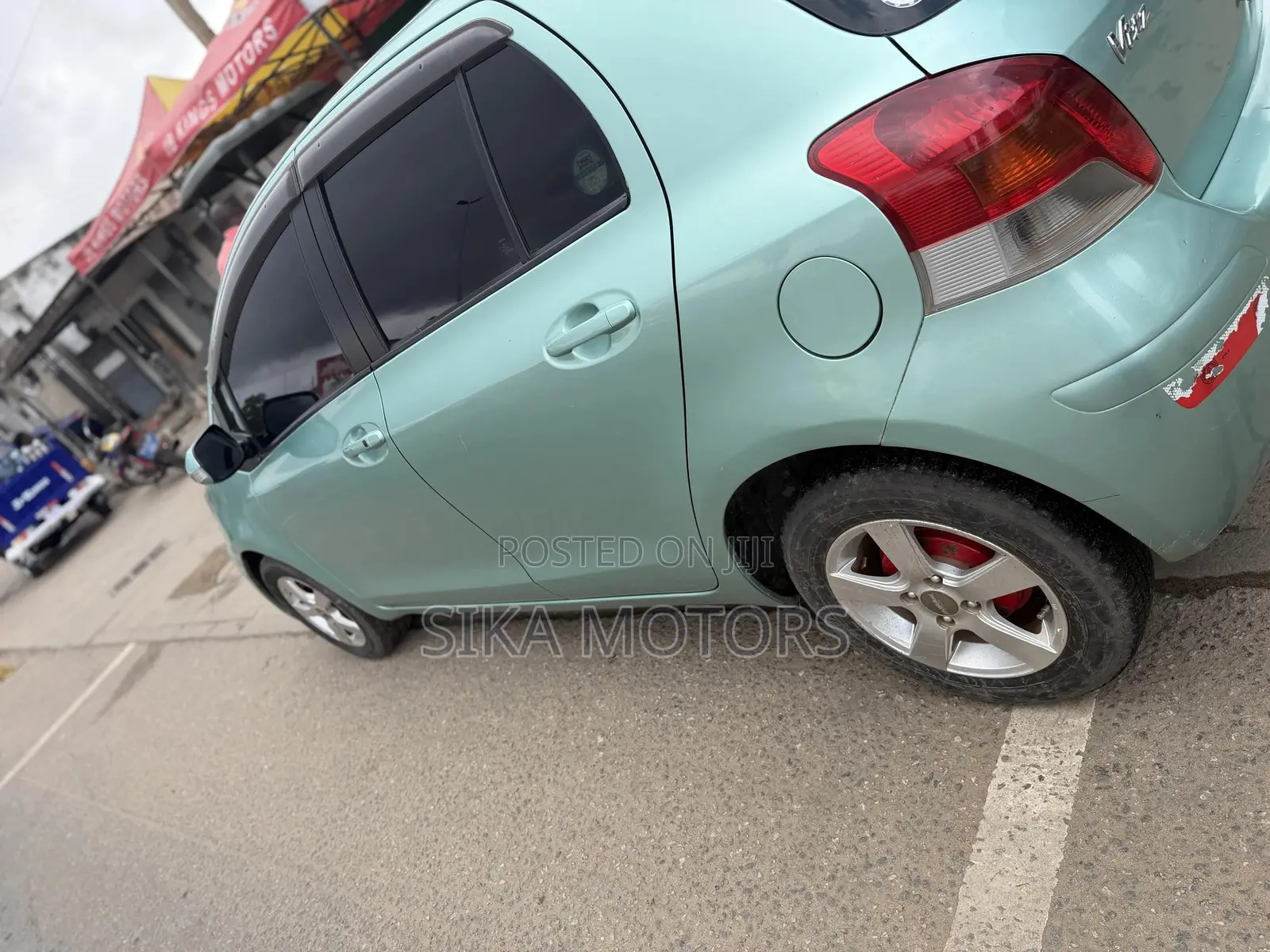 Toyota Vitz 2010