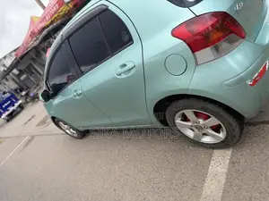 Toyota Vitz 2010