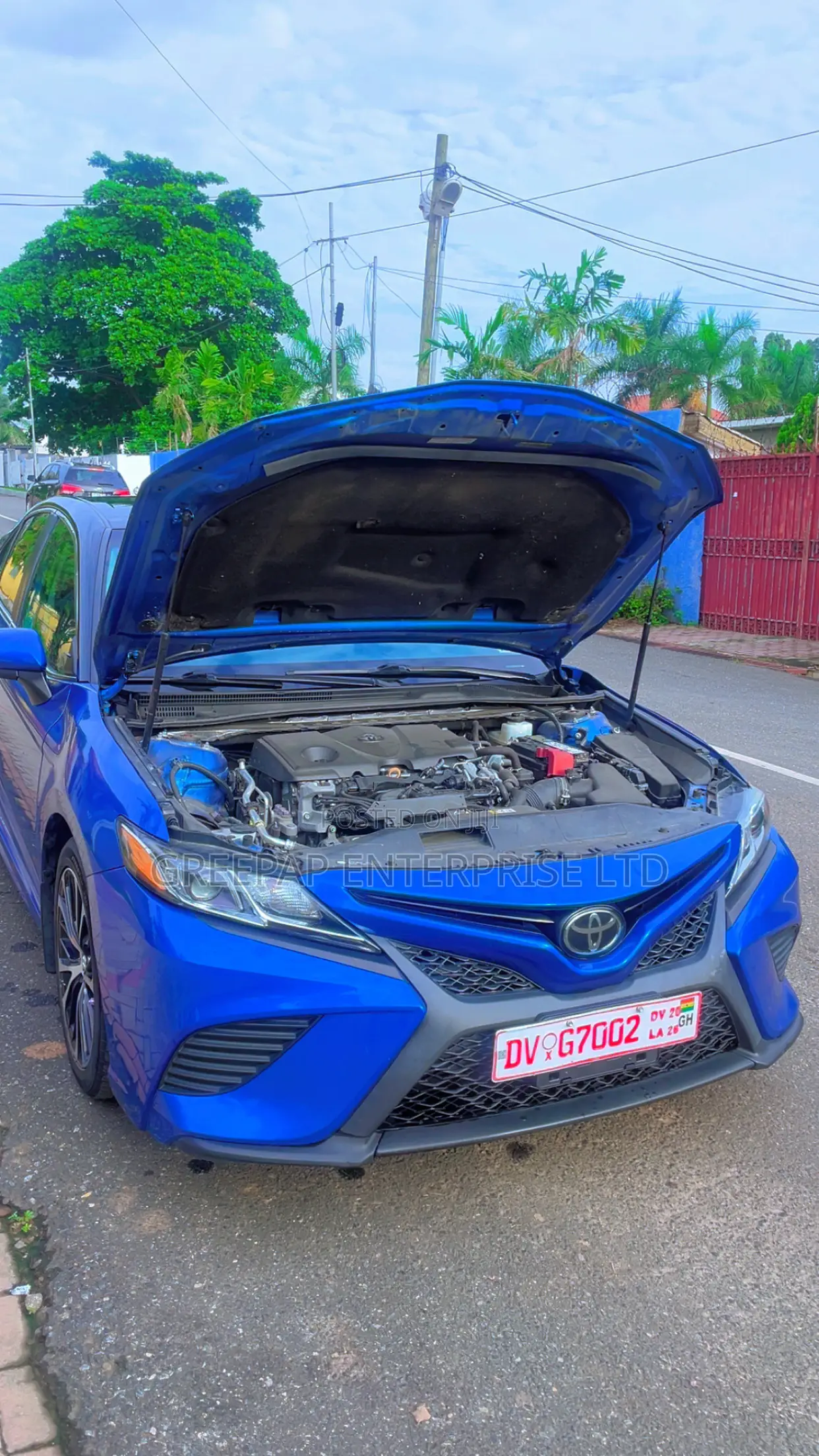 Toyota Camry SE (2.5L 4cyl 8A) 2019 Blue