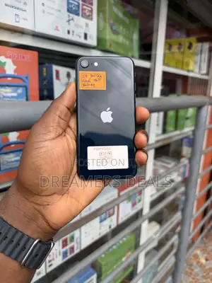 Apple iPhone SE (2022) 64 GB Black