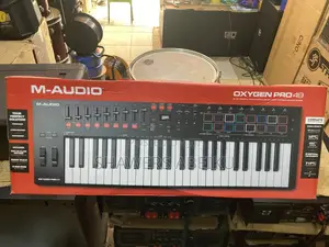 M-Audio M-Audio Pt Tith Oxygen Pro 49 Class-Ending Oxygen Pro49