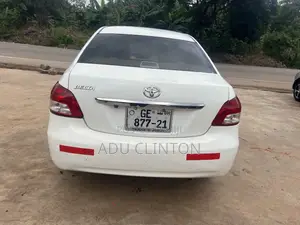 Toyota Belta 2010 White