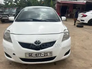 Toyota Belta 2010 White