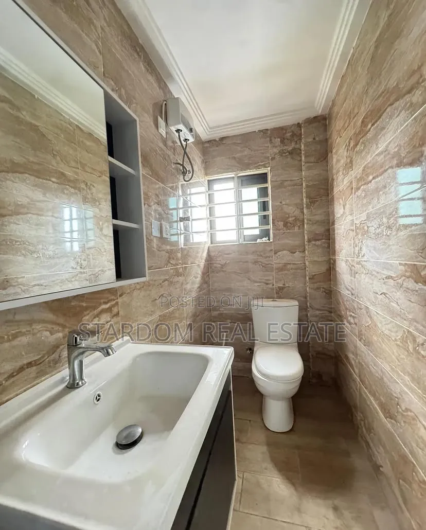 1bdrm Apartment in East Legon, American House for rent