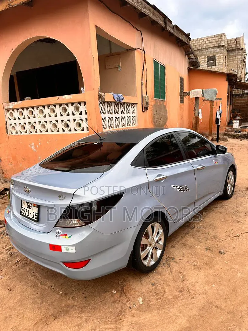 Hyundai Accent GLS 4dr Sedan (1.6L 4cyl 6M) 2015 Blue