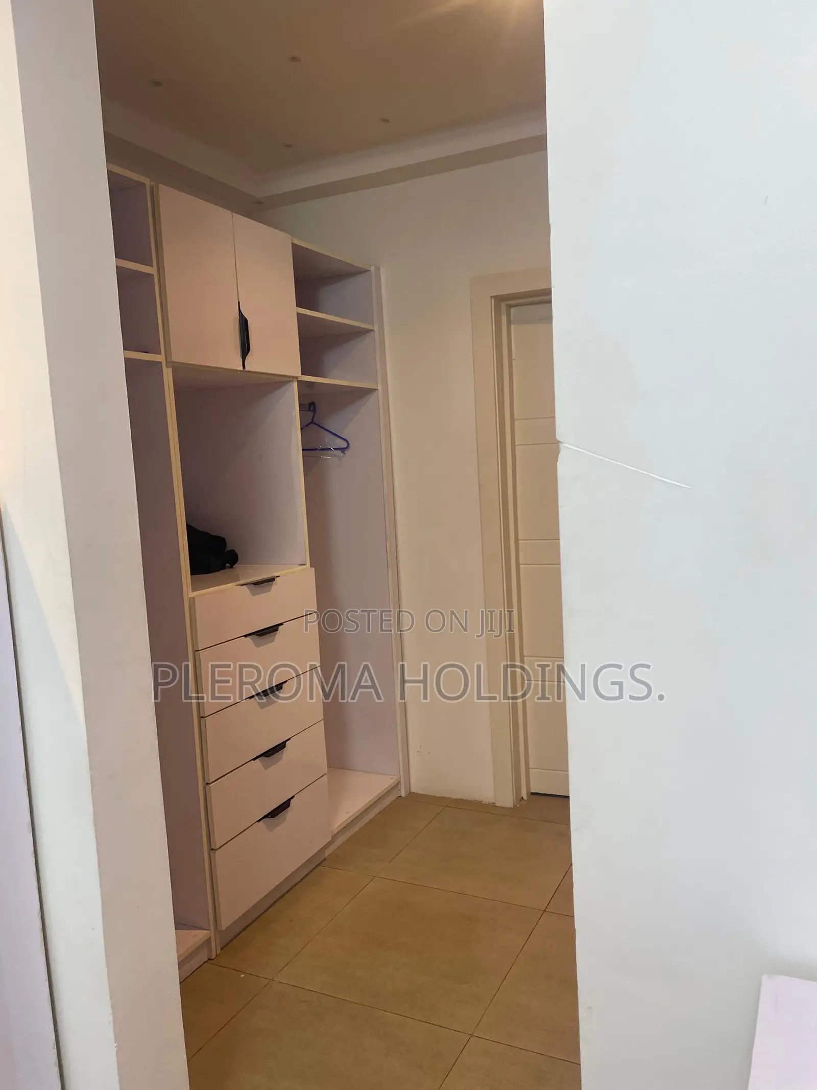 3bdrm Duplex in Oyarifa for sale