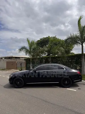 Mercedes-Benz E300 2019 Black