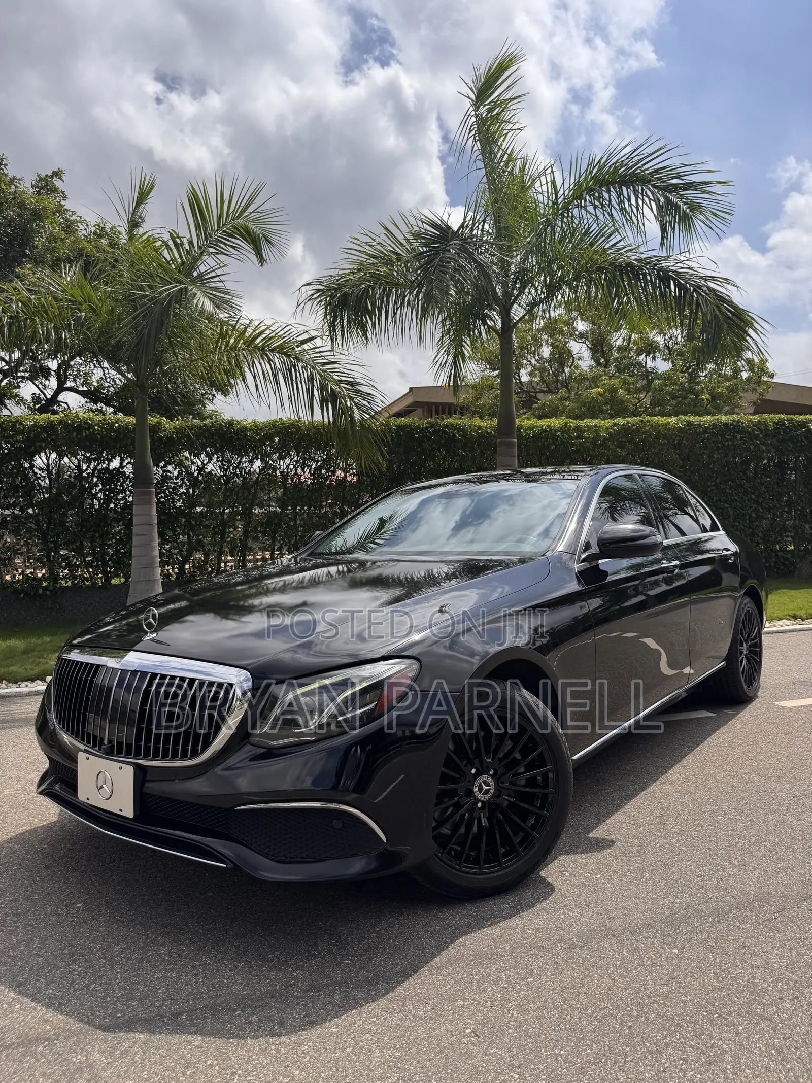 Mercedes-Benz E300 2019 Black