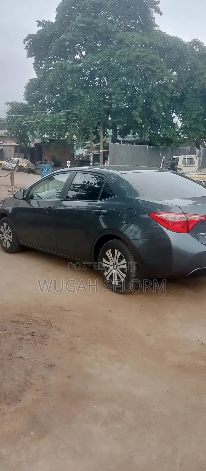 Toyota Corolla SE 4dr Sedan (1.8L 4cyl Manual) 2017 Gray