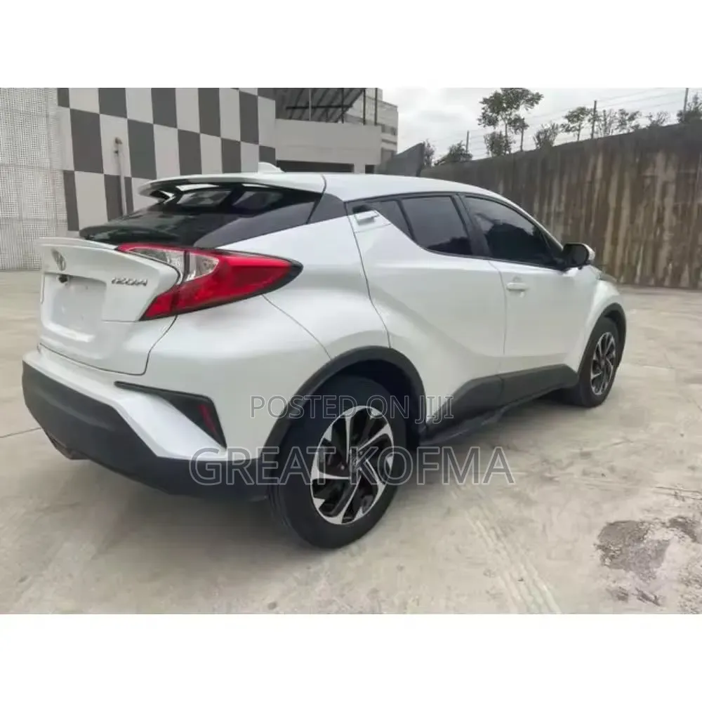 Toyota C-HR 2021 White