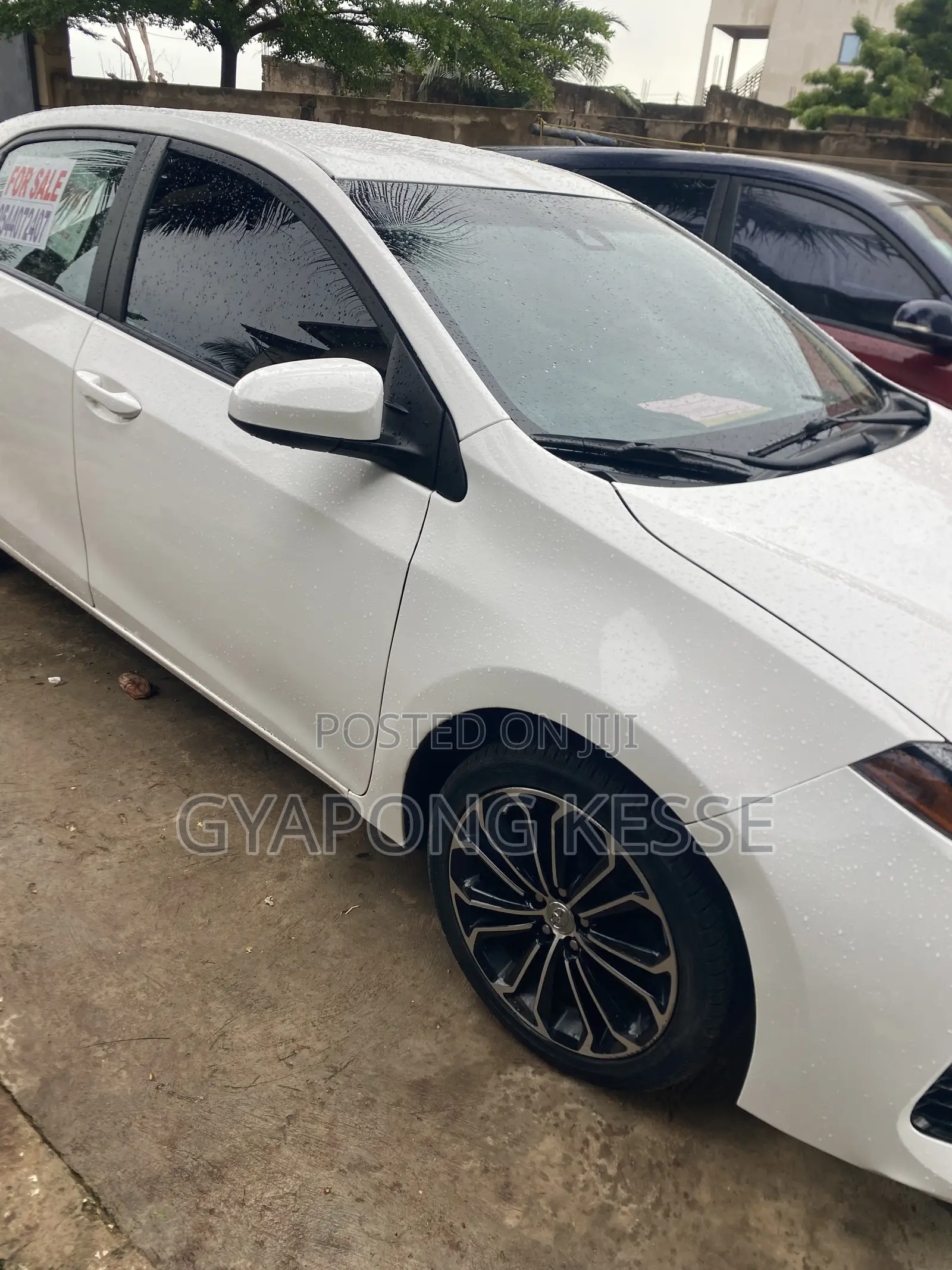 Toyota Corolla LE Eco (1.8L 4cyl 2A) 2018 White