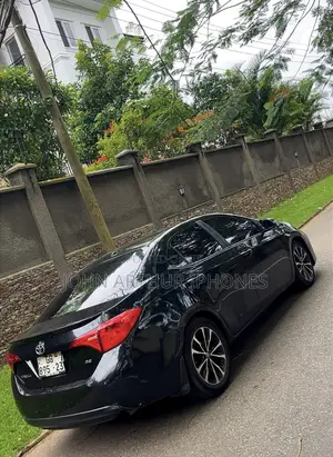 Toyota Corolla S w/Special Edition Pkg (1.8L 4cyl CVT) 2016 Black