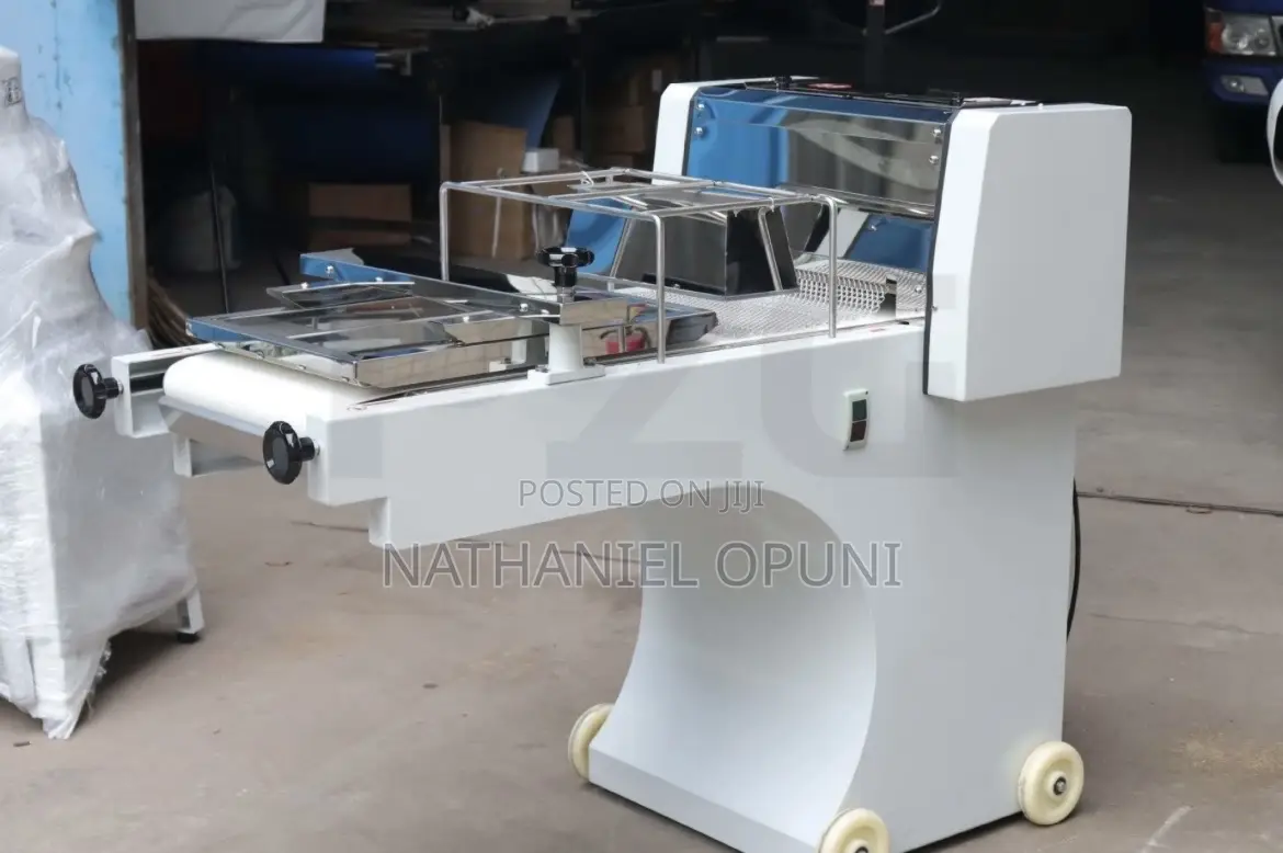 Dough Moulder
