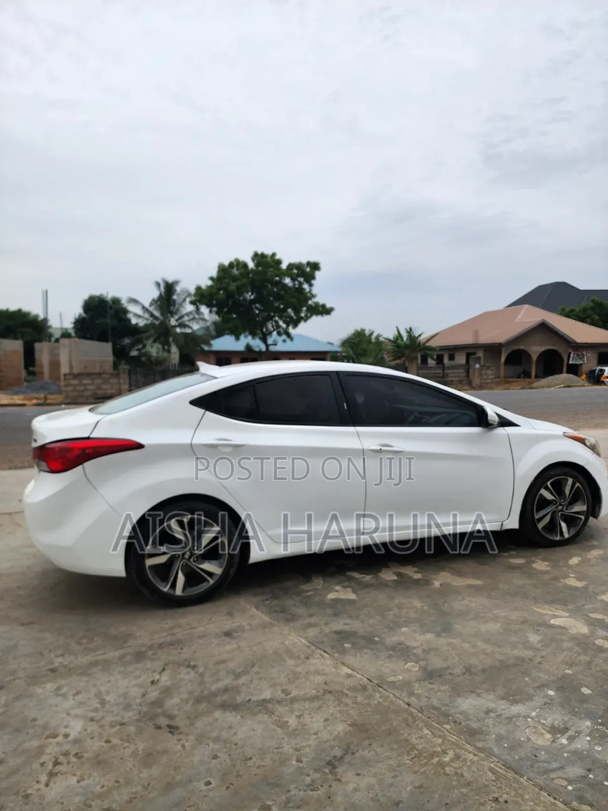 Hyundai Elantra Limited Sedan FWD (1.8L 4cyl 6A) 2013 White