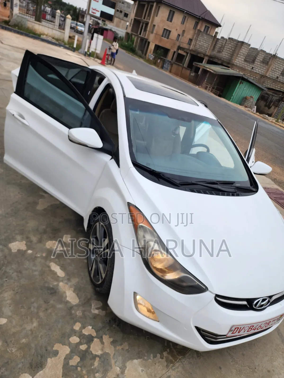 Hyundai Elantra Limited Sedan FWD (1.8L 4cyl 6A) 2013 White