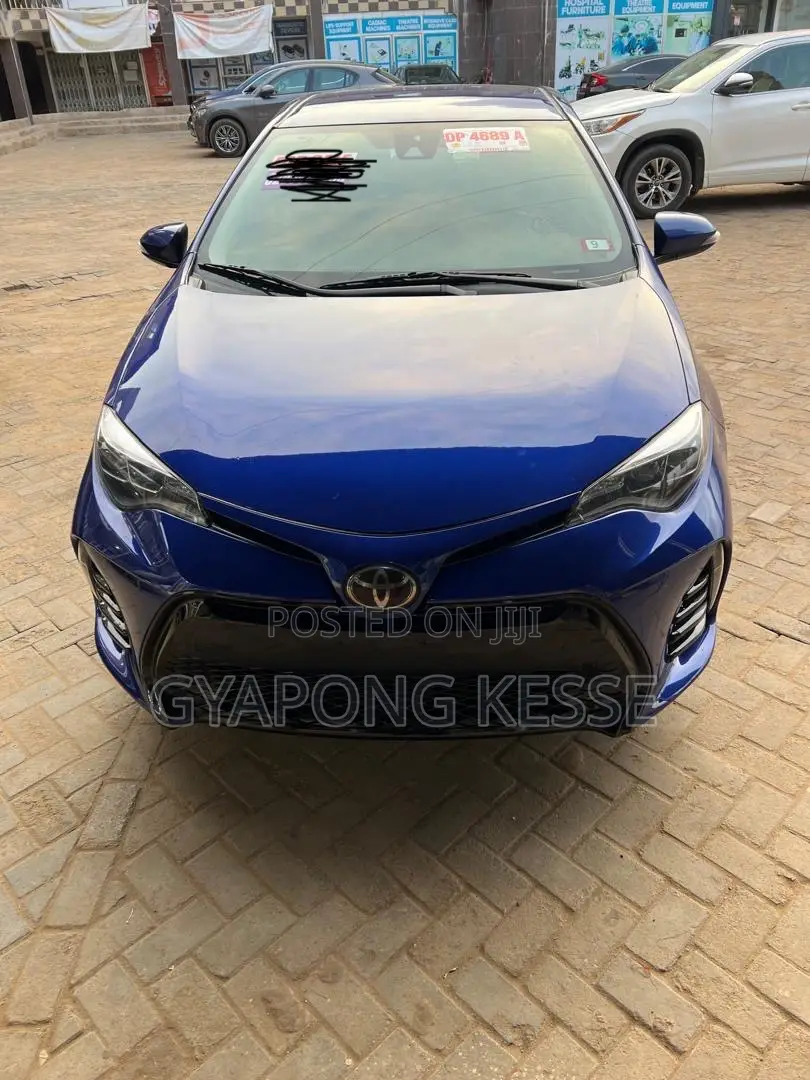 Toyota Corolla SE (1.8L 4cyl 2A) 2019 Blue