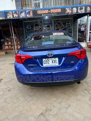 Toyota Corolla SE (1.8L 4cyl 2A) 2019 Blue