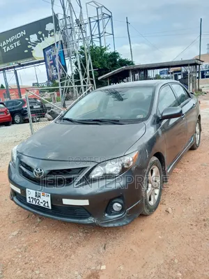 Toyota Corolla 2013 Gray