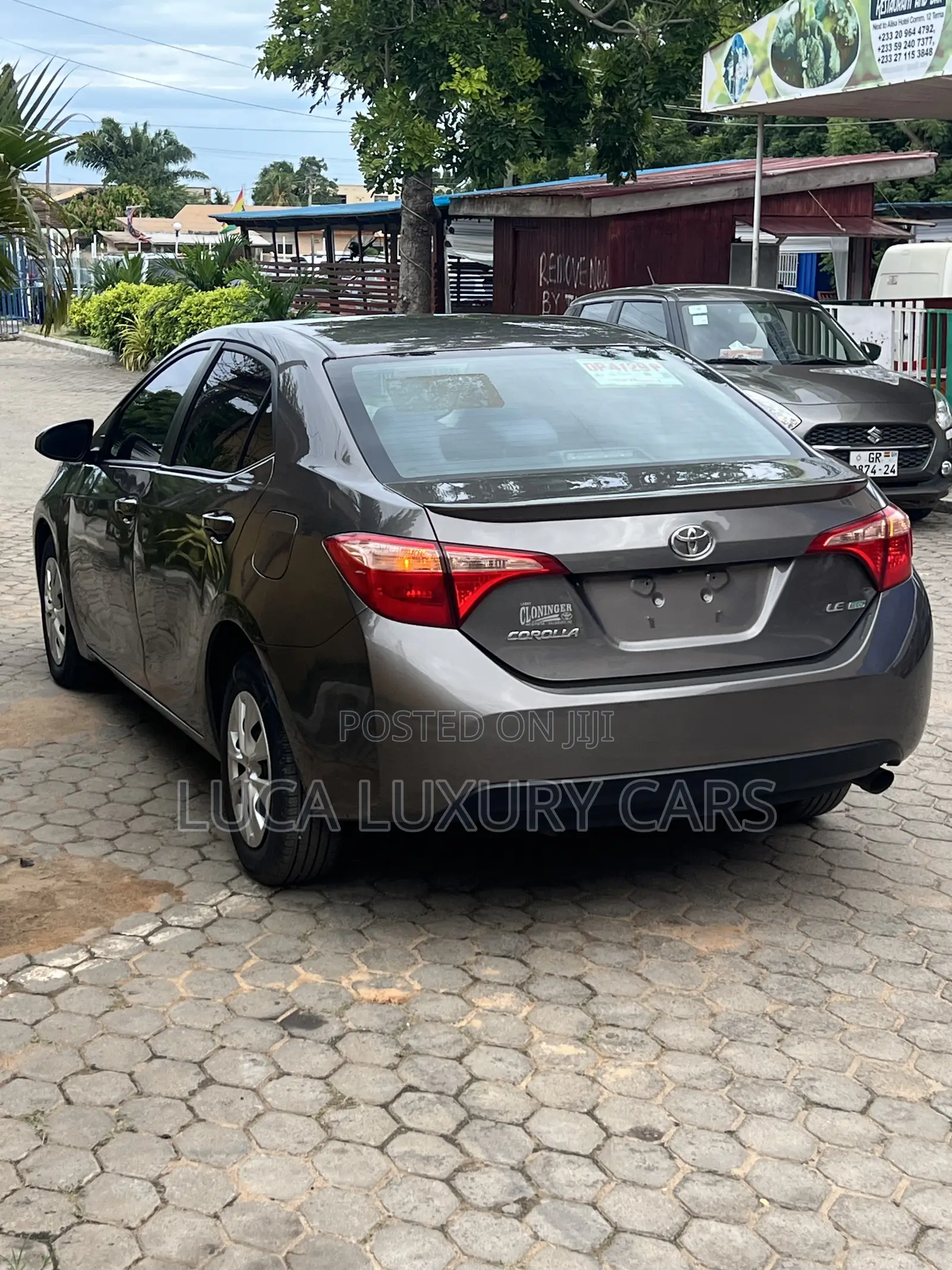 Toyota Corolla 2017 Brown