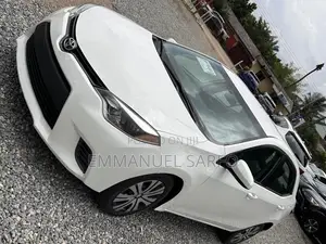 Toyota Corolla LE 4dr Sedan (1.8L 4cyl CVT) 2016 White