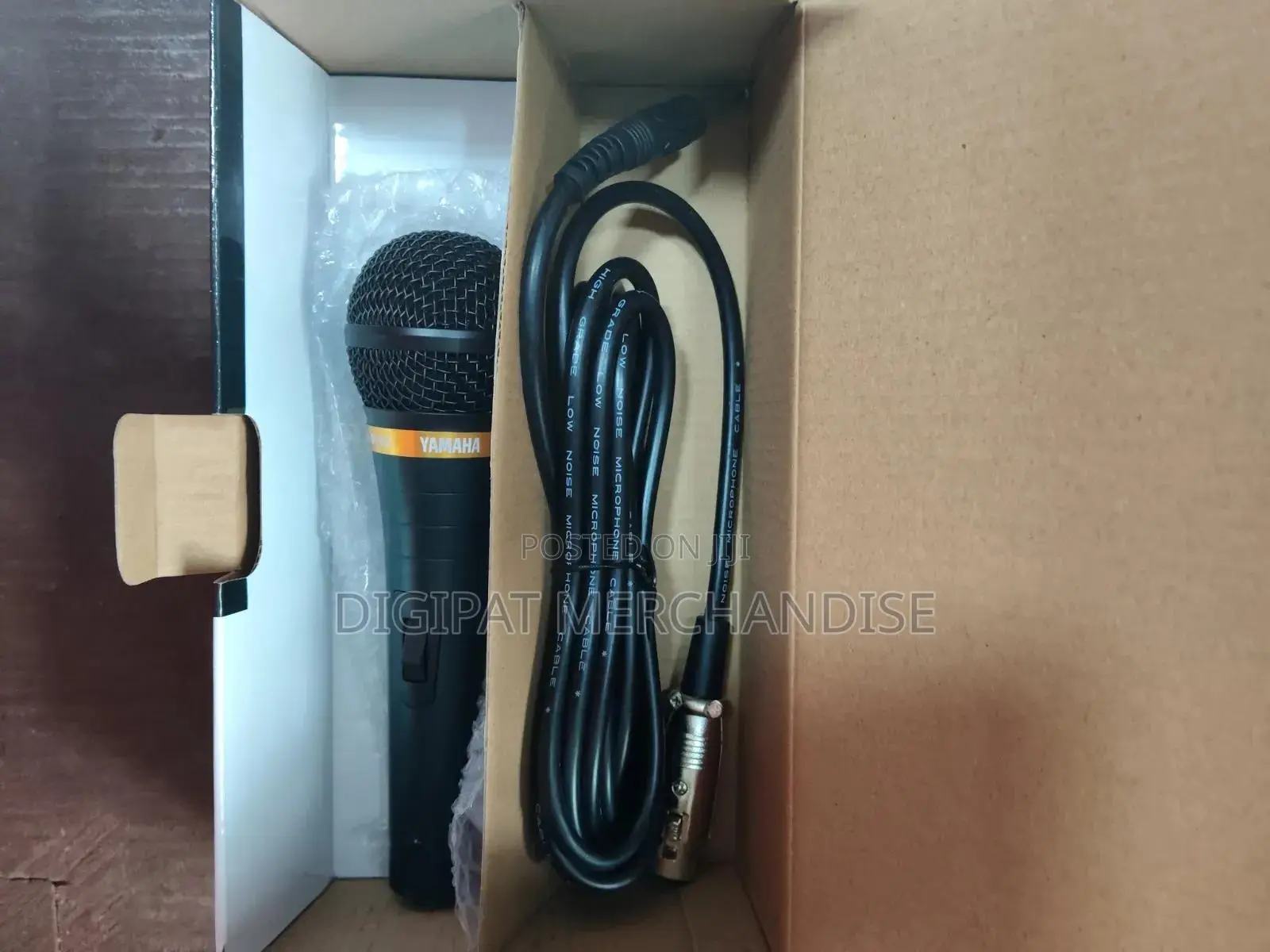 Yahama Ym-9002 Dynamic Microphone