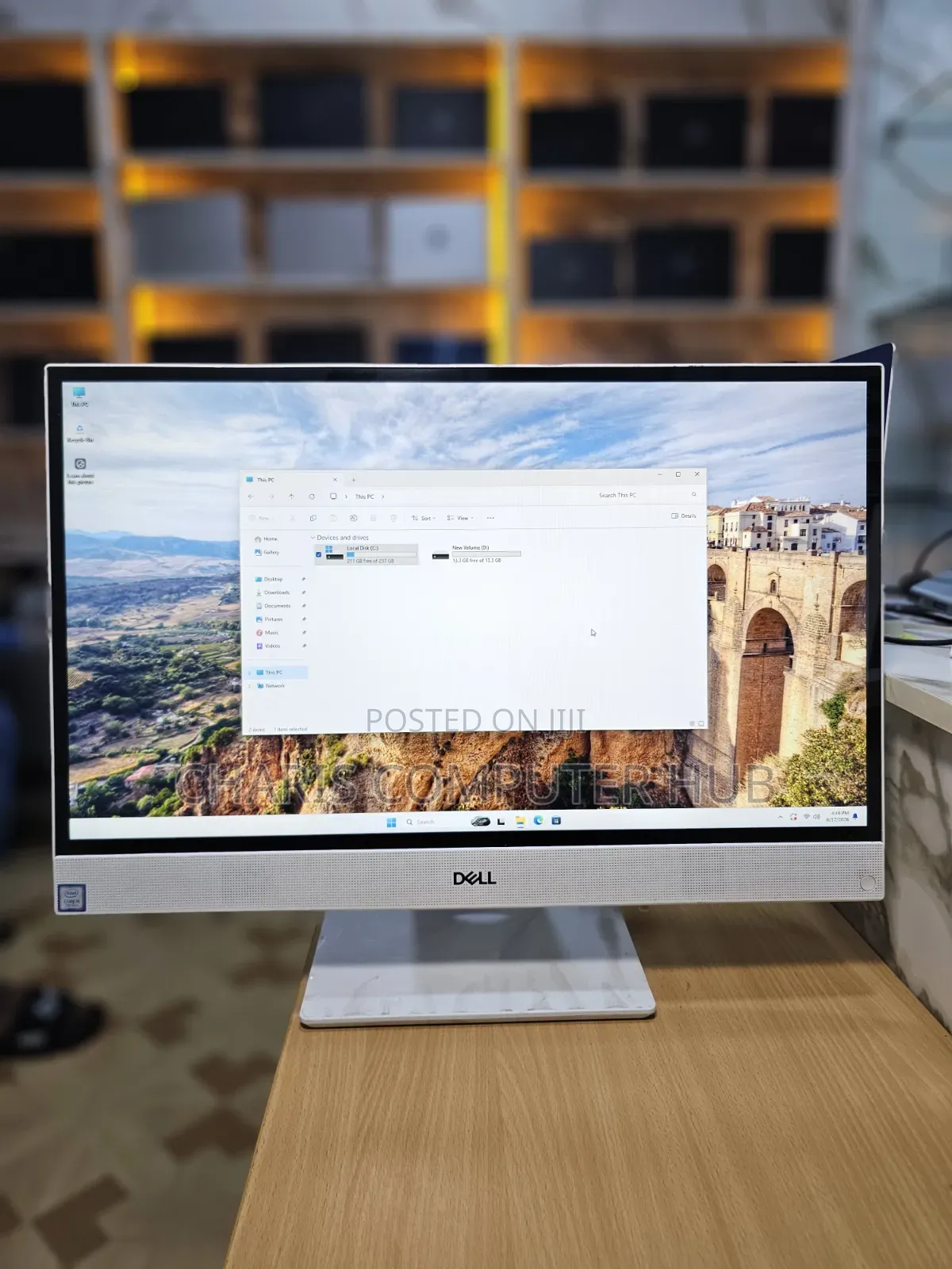 Desktop Computer Dell Inspiron 3000 8GB Intel Core i5 SSD 256GB