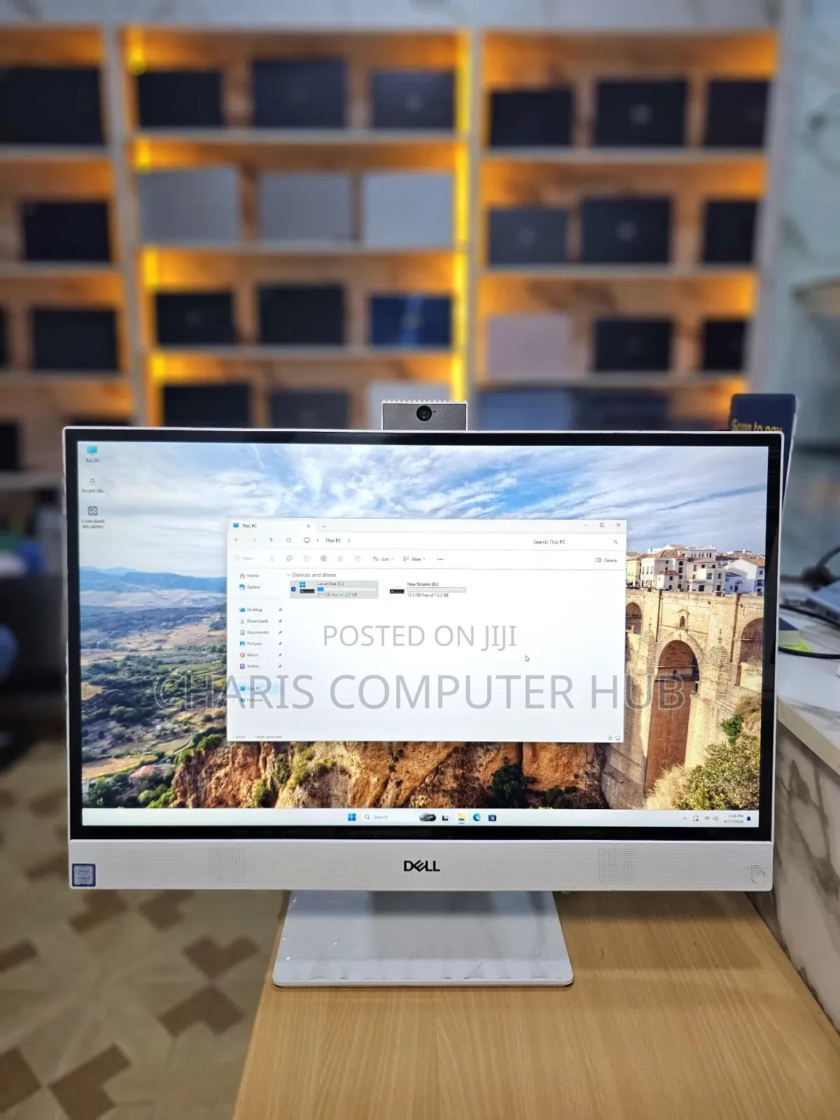 Desktop Computer Dell Inspiron 3000 8GB Intel Core i5 SSD 256GB